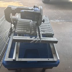 Used Kolbalt  7” Tile Saw 