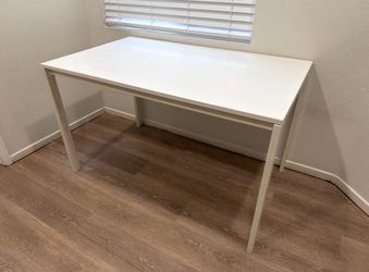 Kitchen table