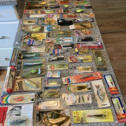 Vintage Lures In The Box 