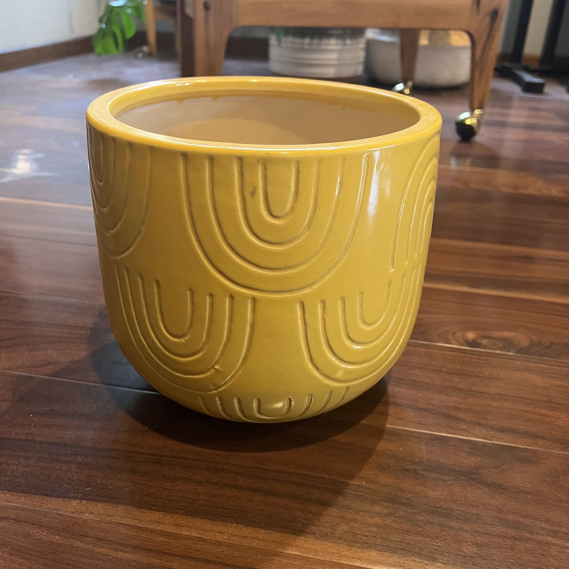 Yellow Plant Pot / Planter