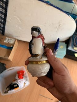 Party lite penguin collectible