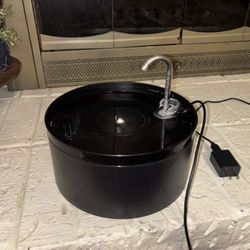 Cat Electric Water Fountain – Great Condition
