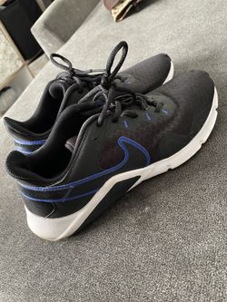 Women’s Nike Size 7 