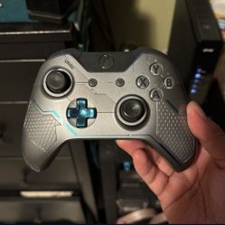 Halo Editon Xbox Controller 