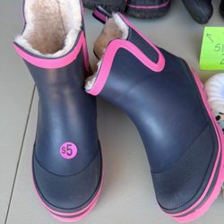 Girls Fur lines Rain Boots 
