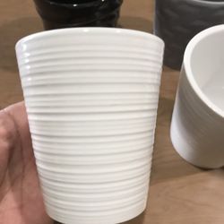 WHOLE FOODS CERAMIC POTS/4 INCH-6INCH