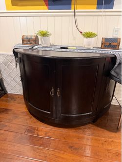 table / entertainment chest / cabinet
