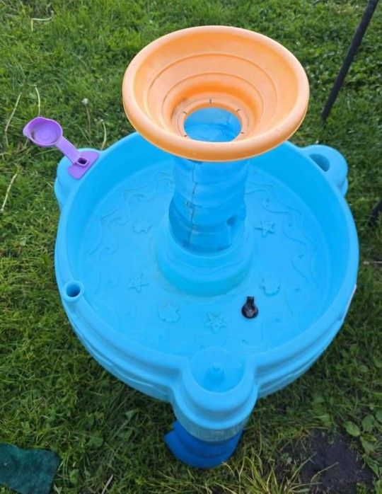 Little Tikes Water Table
