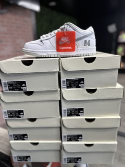 Nike SB Dunk Low Supreme 94 White Metallic Silver