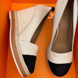 Tory Burch Wedges Size 9.5
