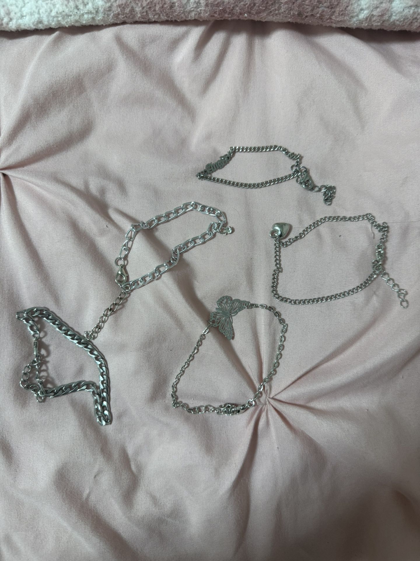 Set Of 5 Bracelets 