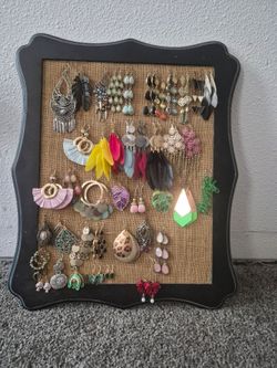 Earring holder
