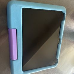 Amazon Fire 10 HD Kids tablet 