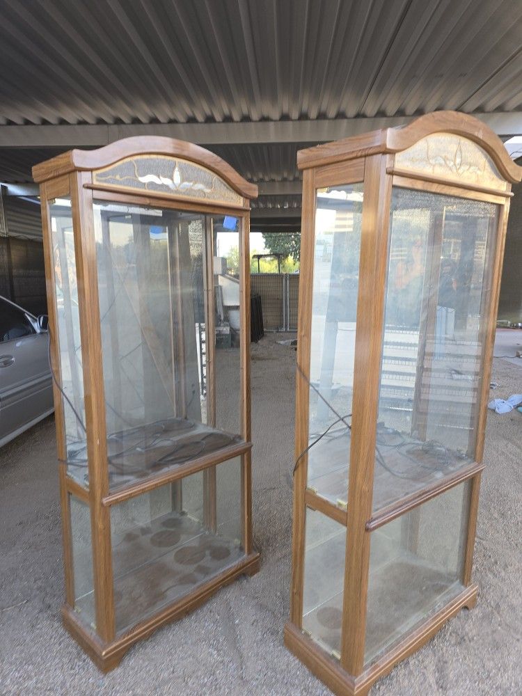 FREE CIRO CABINETS Glass Shelves Lighted