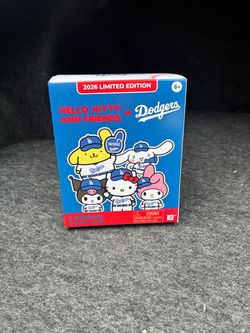DODGERS HELLO KITTY AND FRIENDS MYSTERY KEYCHAIN