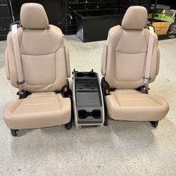 NEW TAKEOUTS TAN LEATHER BUCKET SEATS WITH SEATBELTS AND CONSOLE 
