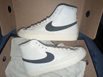 Women  blazer amid 77' Size 10.5