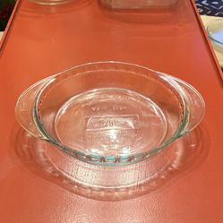 Pyrex Deep Pie Dish/ Plate with Green Hues of Color