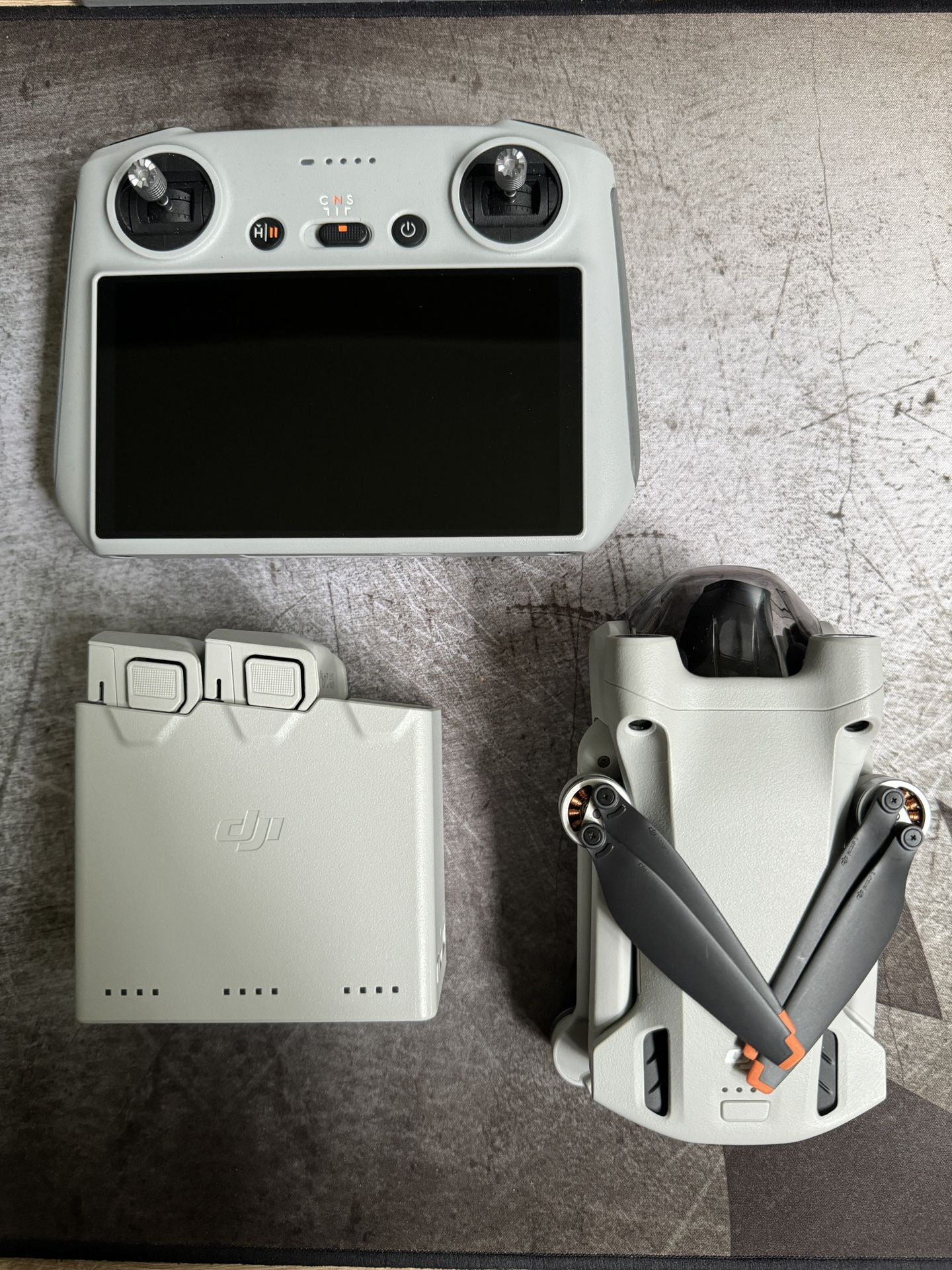 DJI Mini 3 Pro (Fly More Combo)