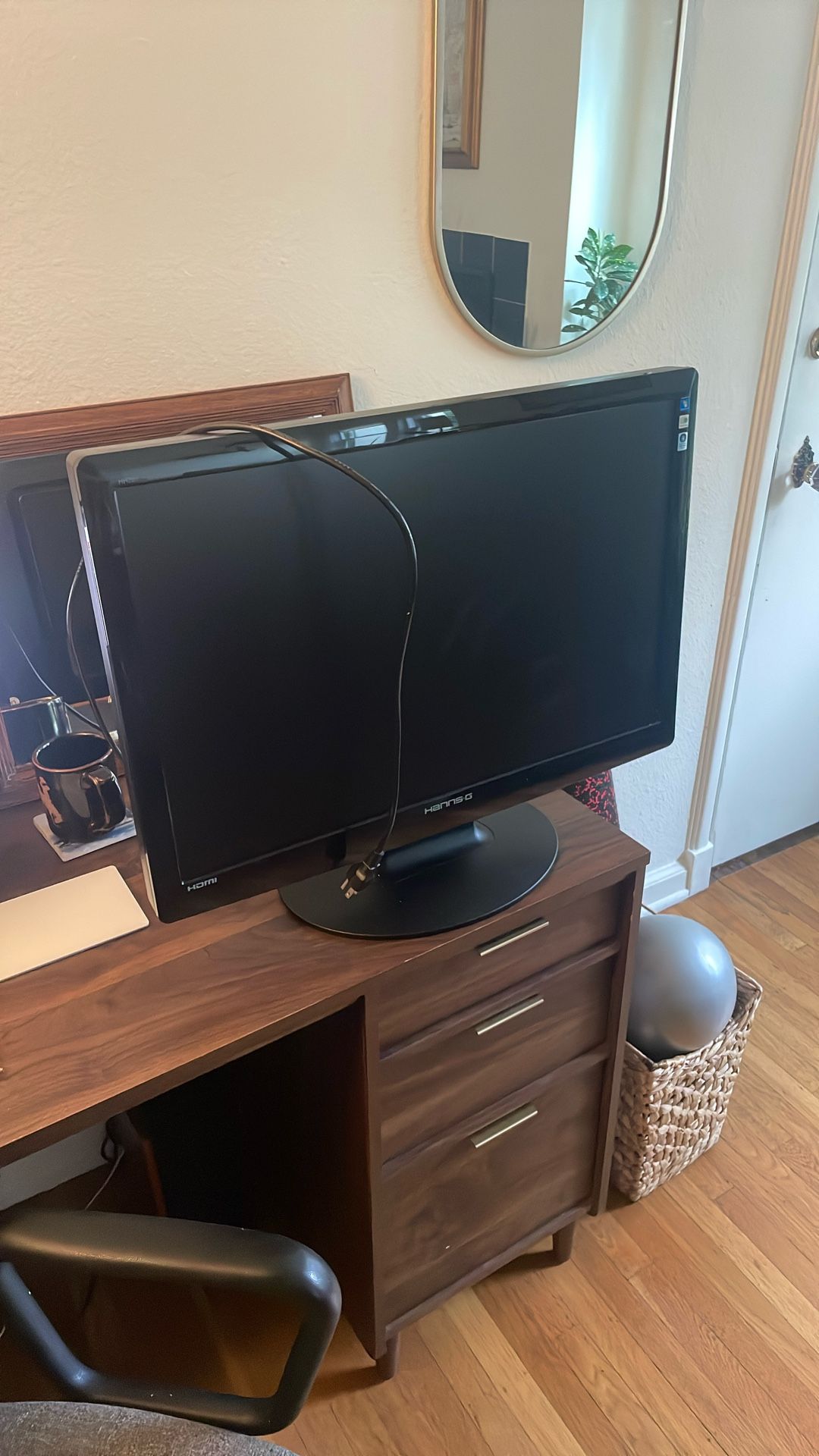 28 in Monitor