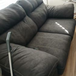 Furniture Set Seelling 1000.00 Negotiate 