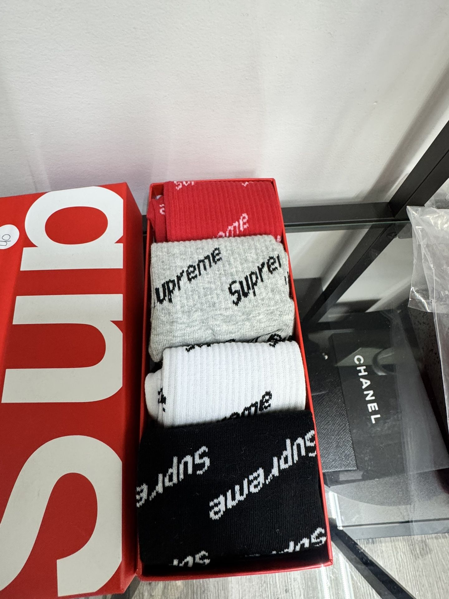 Supreme Socks