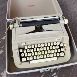 Vintage Royal Typewriter
