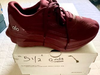 Tenis alo unico par 💲100