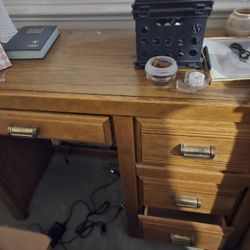 3 Desk 