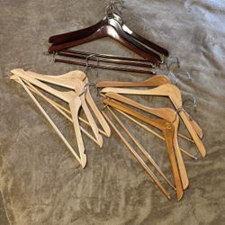Set of 10 Wood Suit Hangers. Wooden Clothes Hangers 