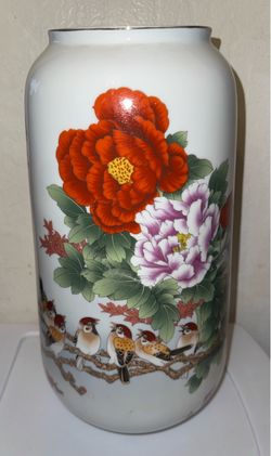 Chinese Porcelain Vase with Floral and Bird Design