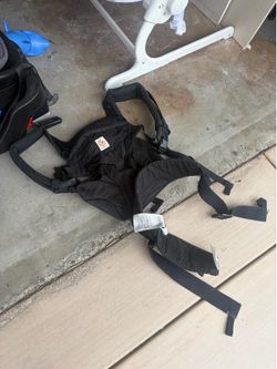 Ergo baby carrier