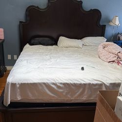 King Bedroom Set