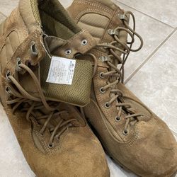 Men’s Belleville hot weather Boots 9.5R