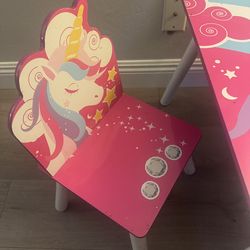 Toddlers table and chairs