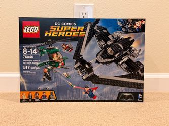 New sealed LEGO DC Comics Super Heroes 76046 Heroes of Justice: Sky High Battle