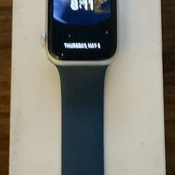 Apple Watch SE Gen 2. Dark Blue Band. Silver Alum Case 44mm