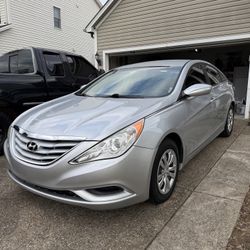 2012 Hyundai Sonata GLS Sedan 4D