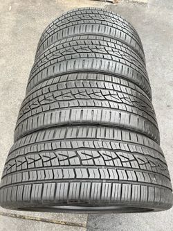 I sell 4 CONTINENTAL 245/45/20 tires are in very good condition