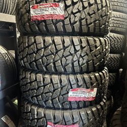31x10.50R15 Landspider Mud Terrain Set of New Tires Installed and Balanced Llantas nuevas Instaladas y balanceadas