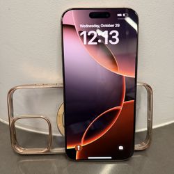 IPhone 16 Pro Max  256  GB. Pristine Condition Unlocked Use Any Carrier Hablo Espanol.