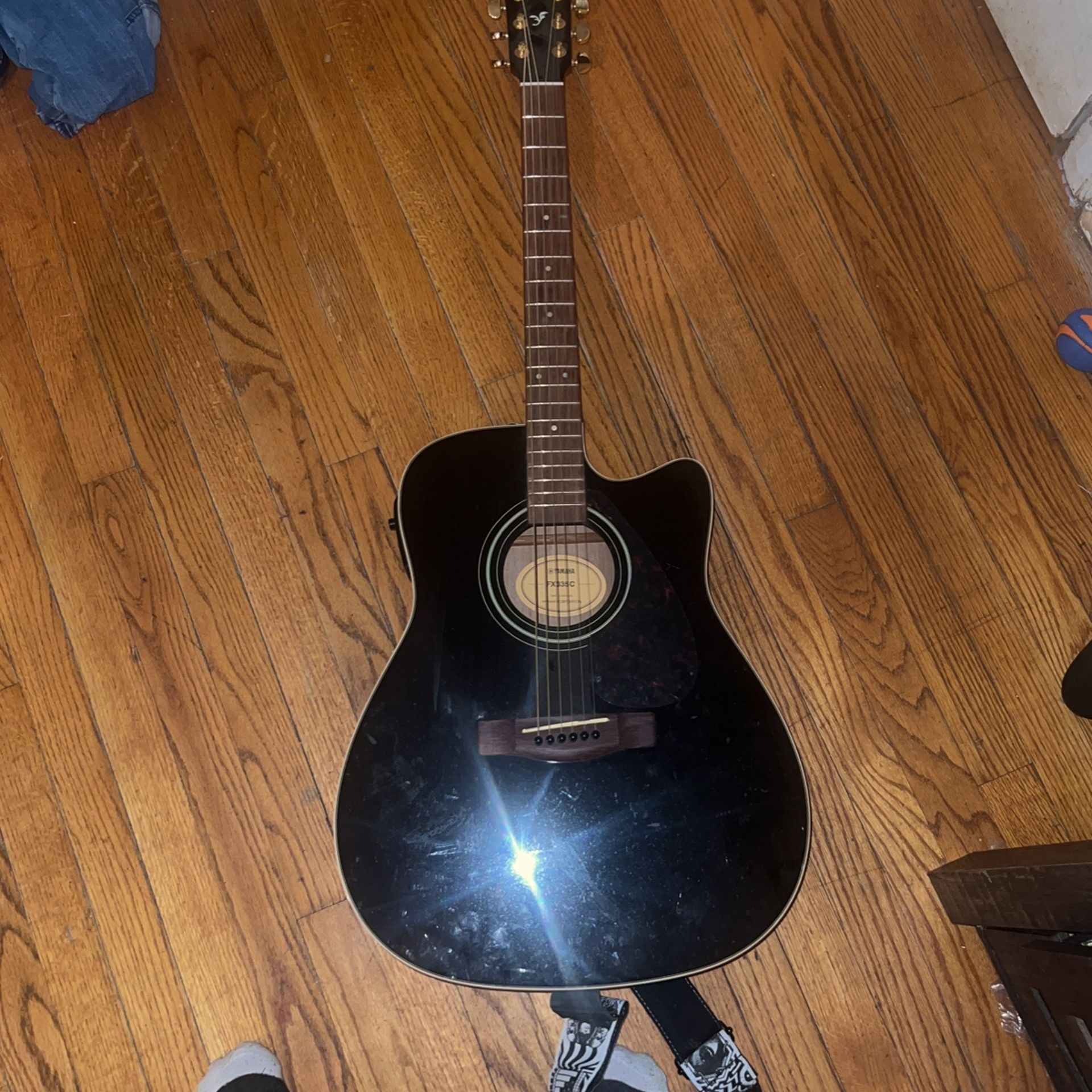 Acoustic Electric Guitar