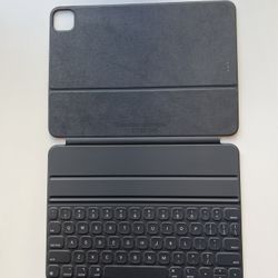 NEW- Smart Keyboard Folio for iPad Pro 11-inch (4th generation) and iPad Air (5th generation