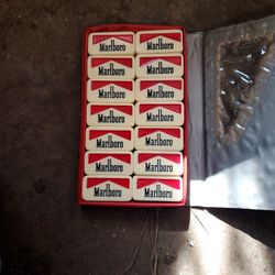 Marlboro Dominoes