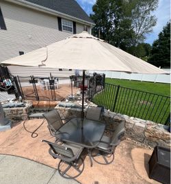 SUNBRELLA OUTDOOR FURNITURE PATIO TABLE & CHAIR SET OF 4 WITH UMBRELLA