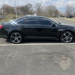 2015 Ford Taurus