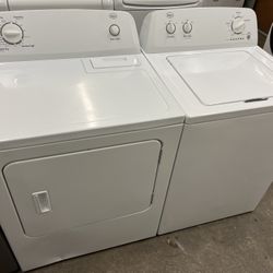 Roper Washer And Roper Eléctric Dryer 