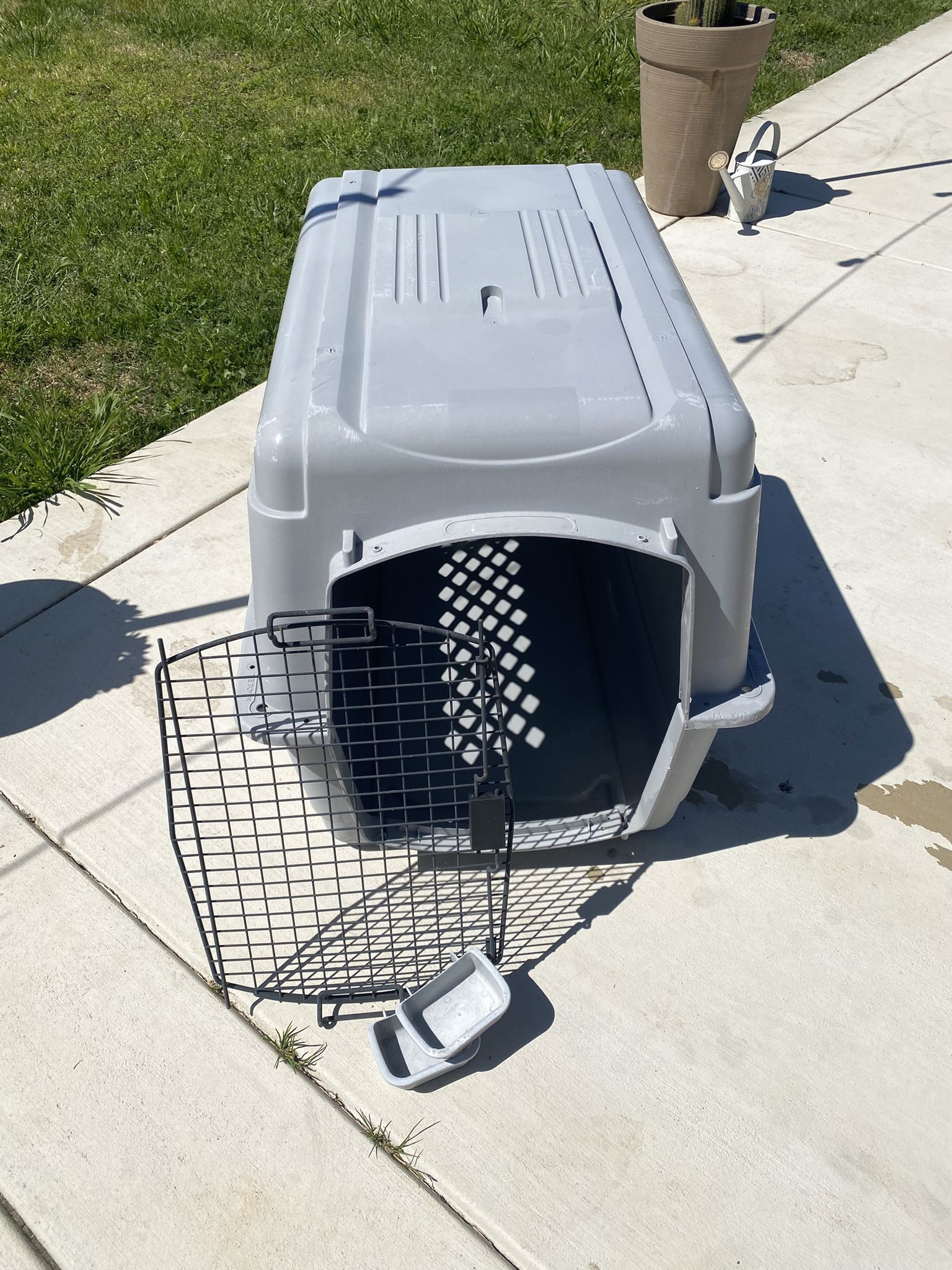 Large Dog Kennel