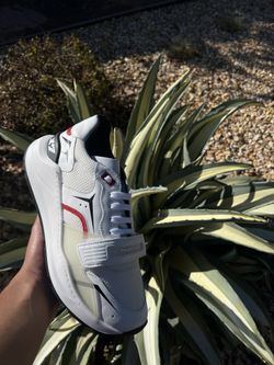 Burberry White Ramsey Brand NEW