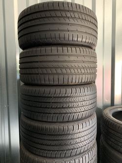4 Used Goodyear 235/40/18